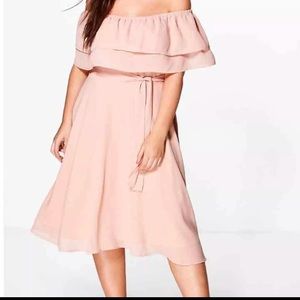 Boohoo Plus Size dress- Brand New